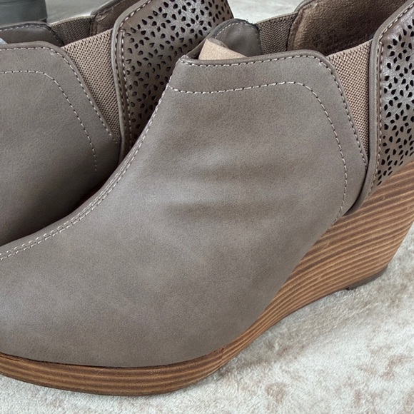 Dr. Scholl's Taupe Mules with Wedge Heel - Picture 2 of 9